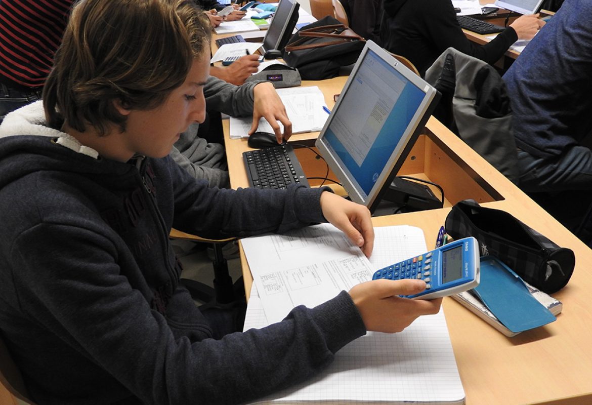externat-chavagnes-lycee-general-technologique-informatique