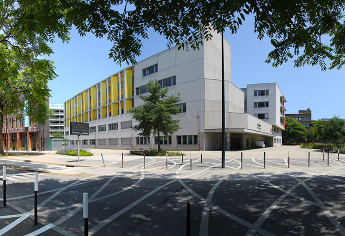 la-joliverie-lycee-general-technologique-professionnel-batiment