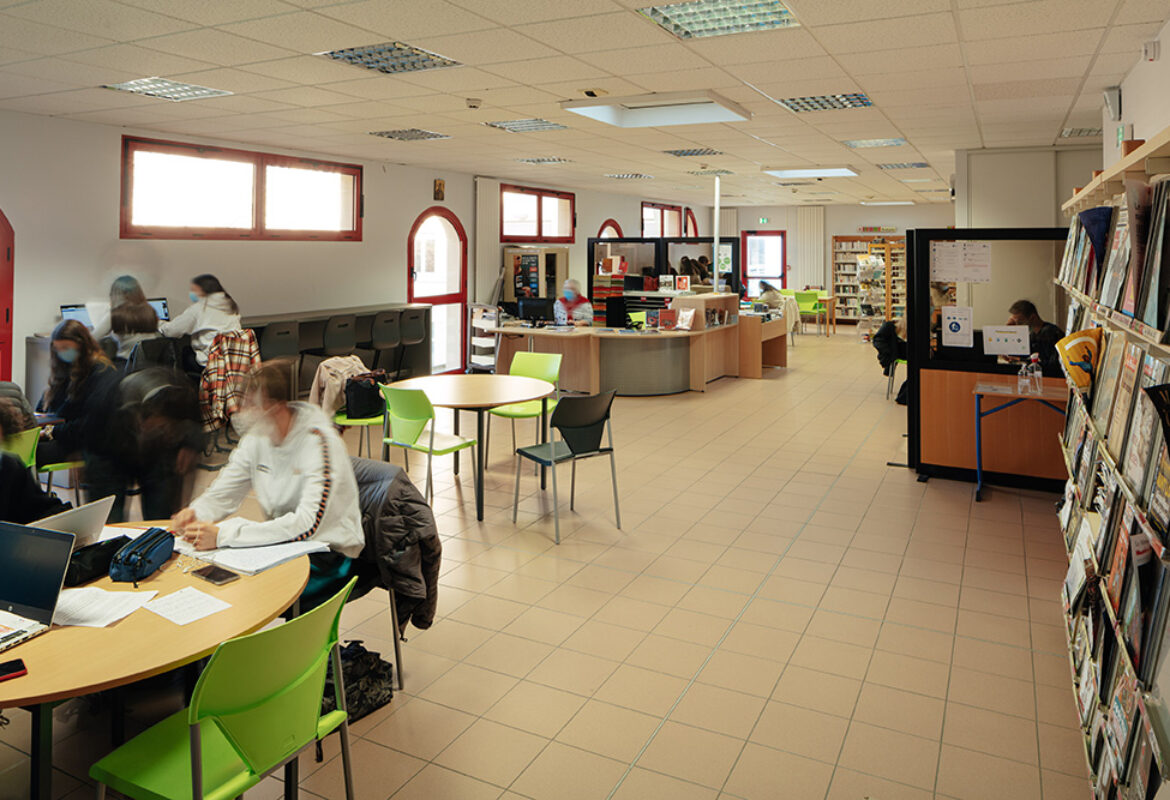 notre-dame-esperance-lycee-general-technologique-cdi