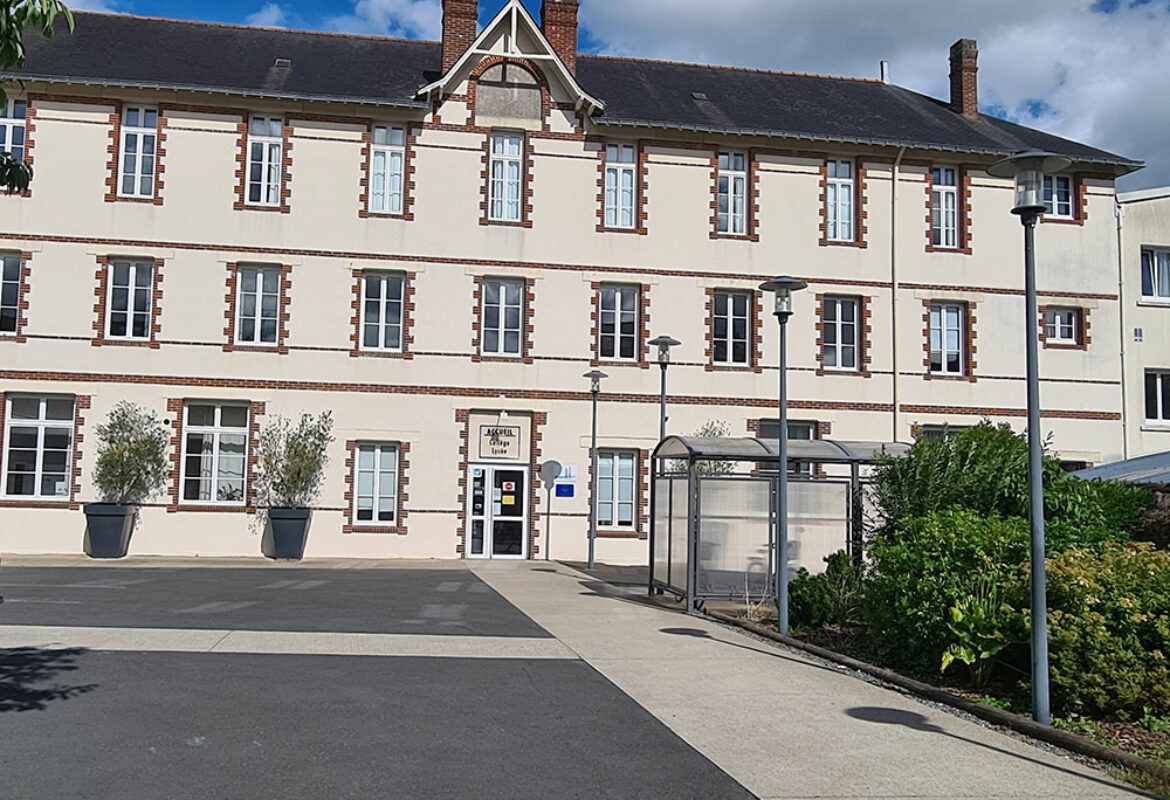 st-joseph-nazareth-lycee-general-technologique-professionnel-agricole-batiment